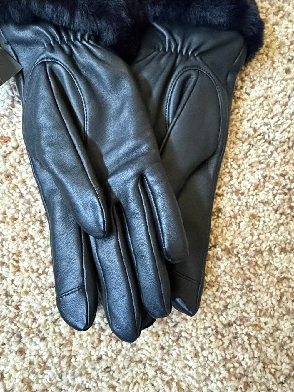 NWT Cuddl Duds Leather Gloves with Faux Fur Cuff